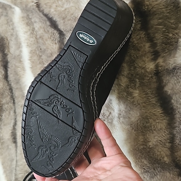 Dr Scholls Suede Wedge Bootie - Picture 3 of 6